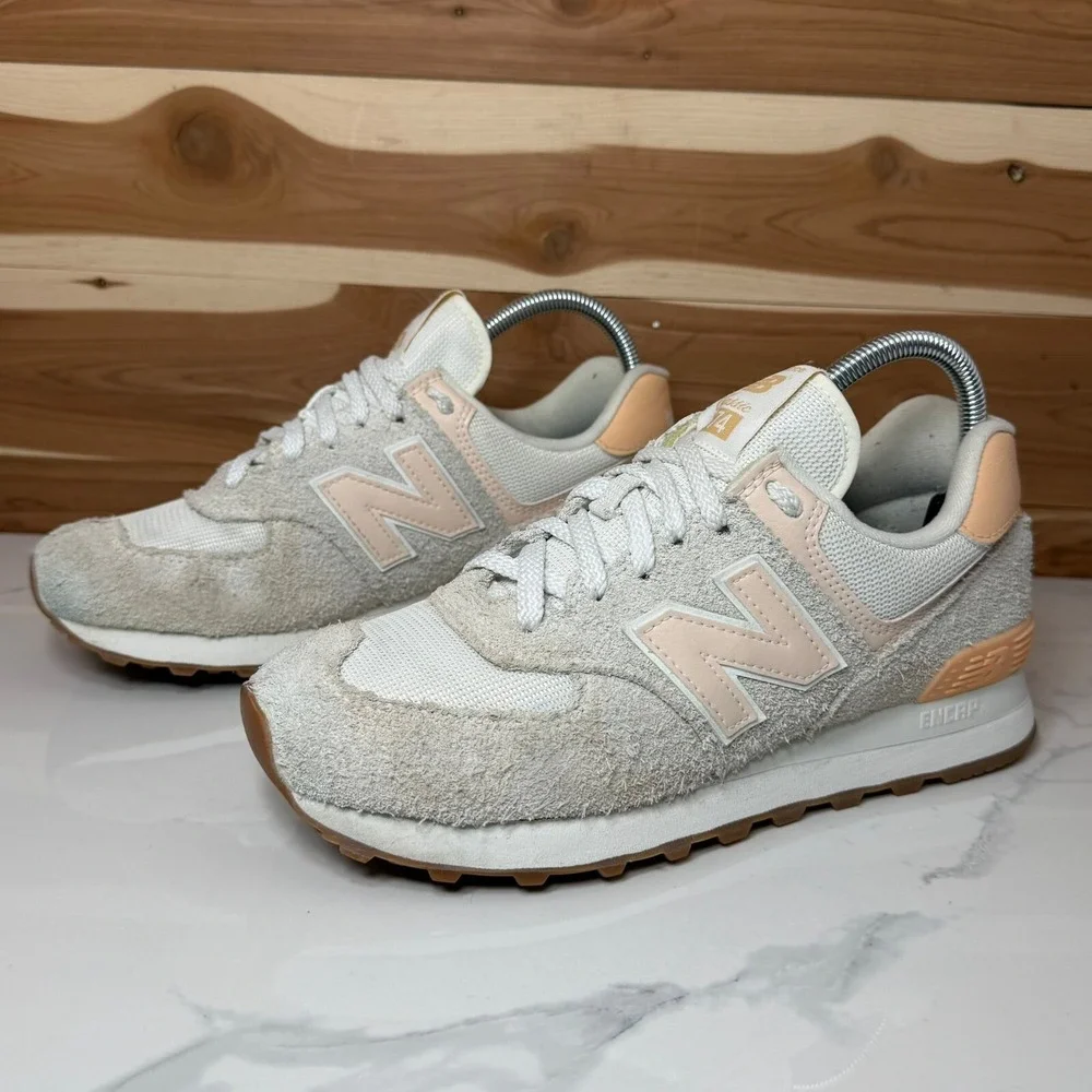 New Balance Sneakers 574 Calm Taupe WL574CS3‎ Women's Size 8.5/ Men's 7 - Picture 2 of 14